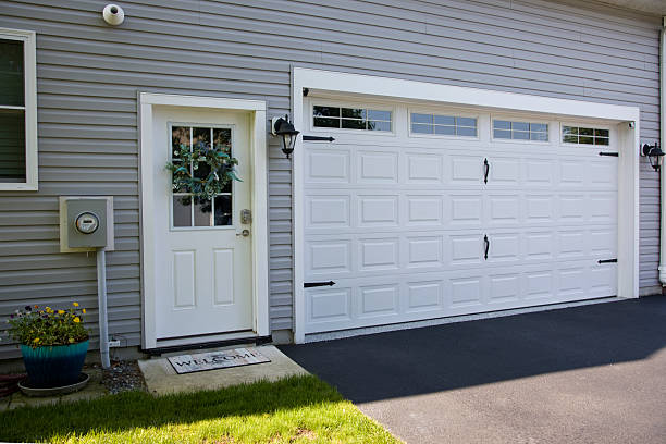 24/7 Emergency Garage Door Panel Replacement experts in Gold Bar, WA